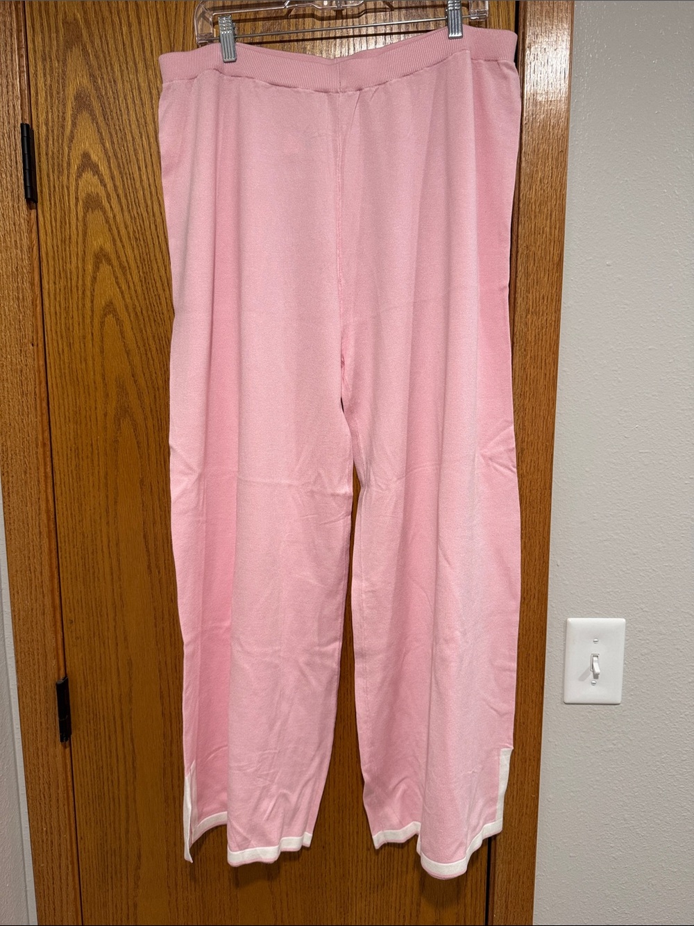 Soft Pink Two-Piece Lounge Set with White Trim - Picture 6 of 6